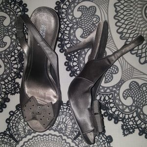 ⚠️Kenneth Cole Reaction Slingback Heels⚠️